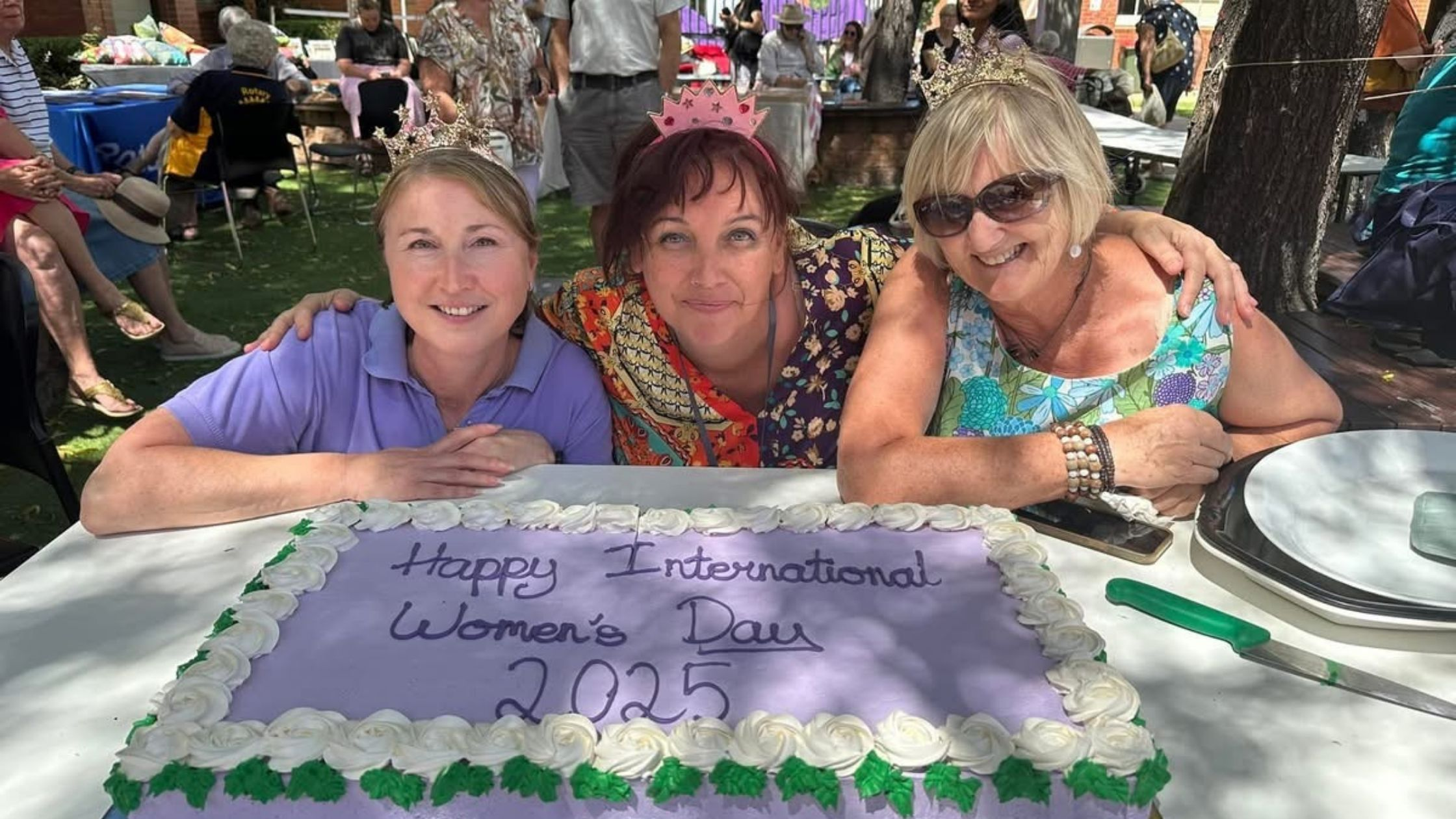Women gathering at the Dubbo Women's Festival